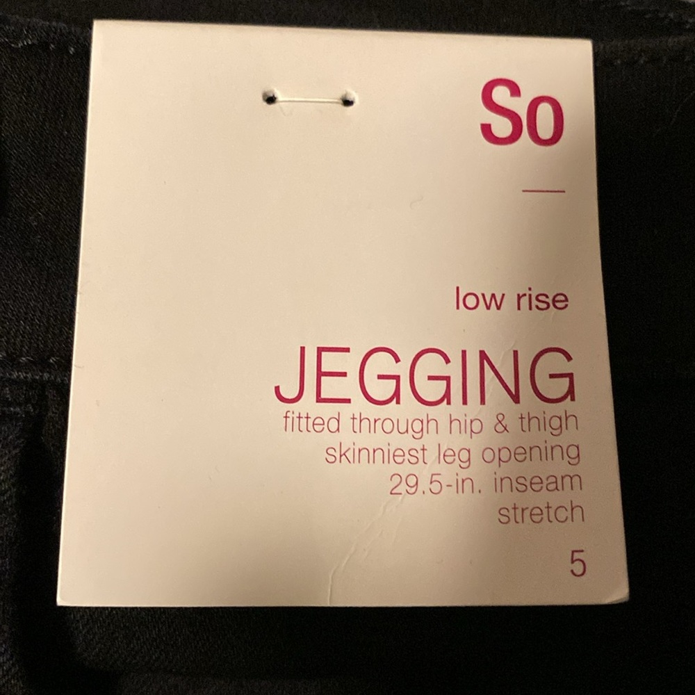 So Black Low Rise Distressed Straight Leg Jegging Jeans NWT - Picture 10 of 13